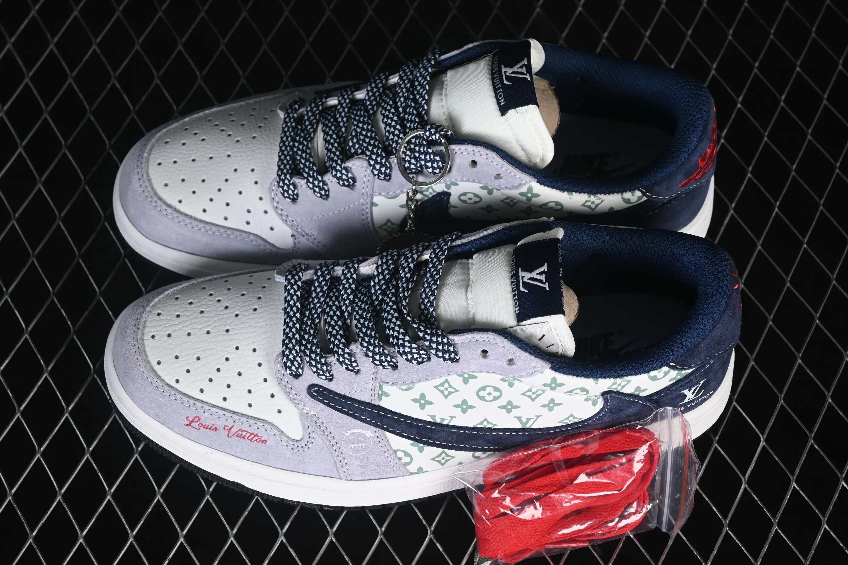All Categories Air Jordan Jordan Series Basketball Shoes Air Jordan 1 Low High-end Customized Low-top Shoes Travis Scott x Fragment Design x Air Jordan 1 Low OG SP AJ1 Joe 1 Joint Gray and Blue Pig Eight Faces Low-top Cultural and Casual Shoes DZ5899-035